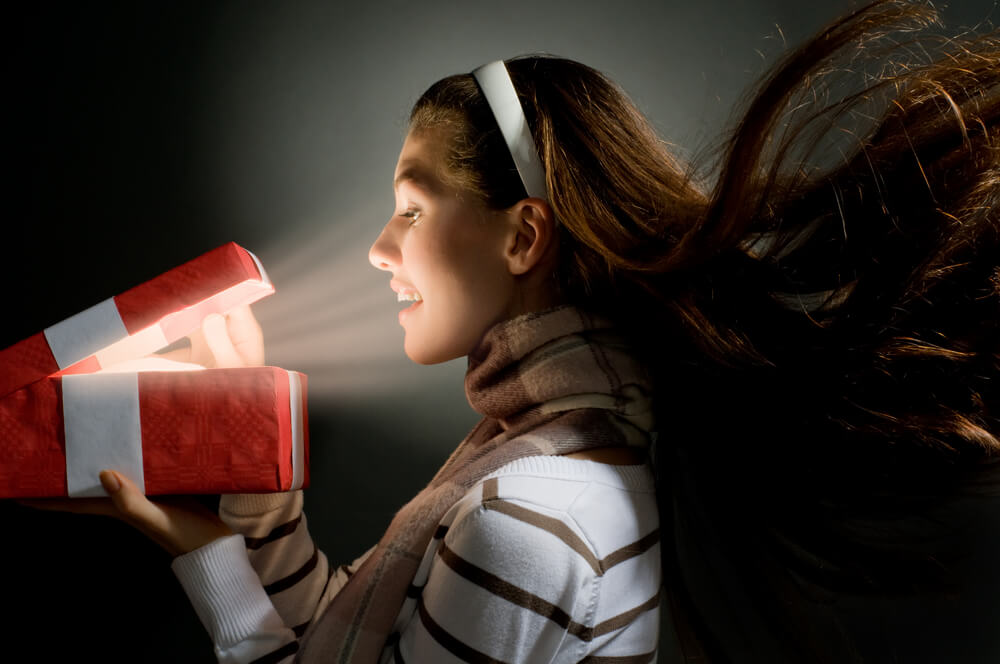 Kiiroo Second hand sex toys the allure emmeline peaches