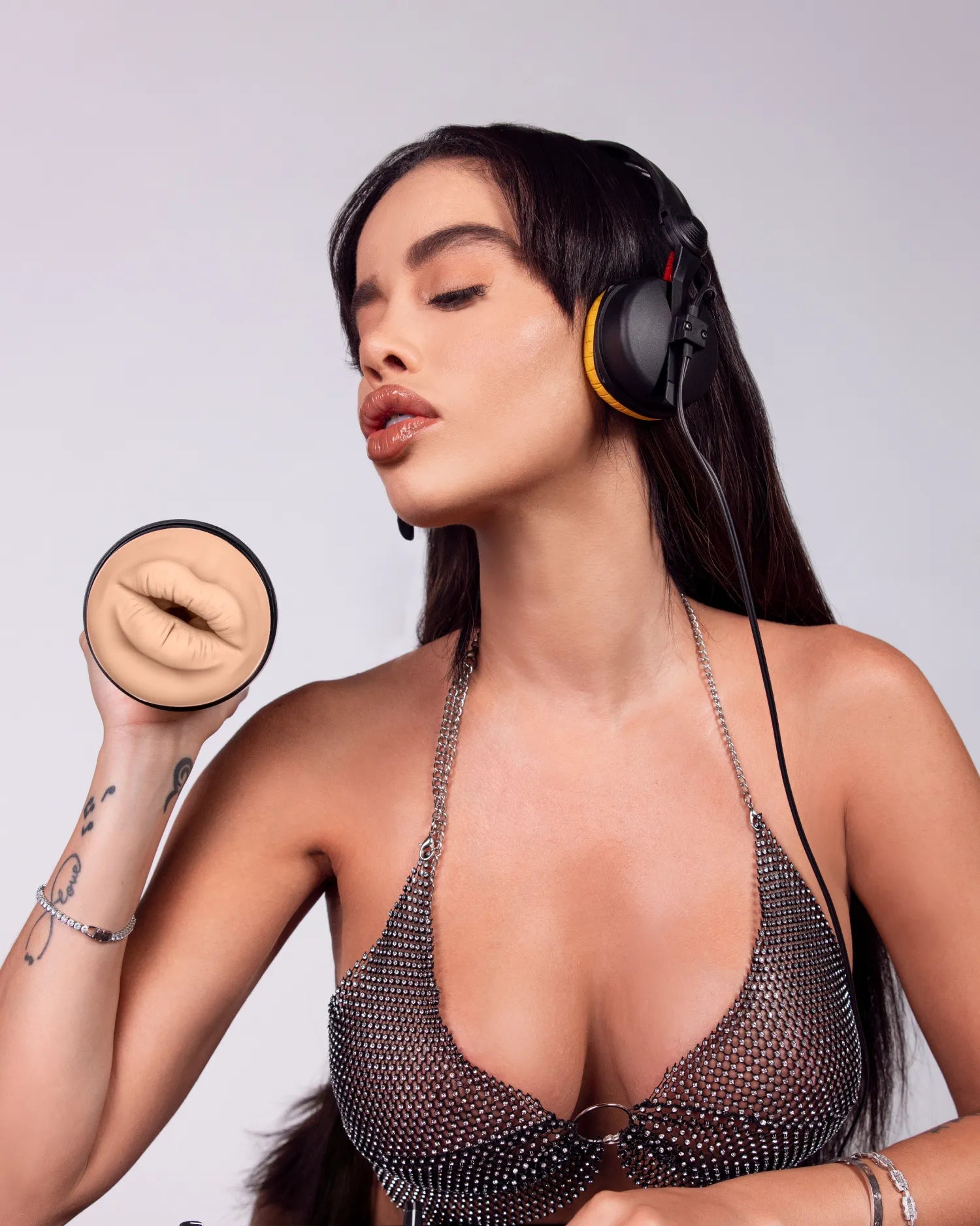 Victoria June Mouth - Stroker