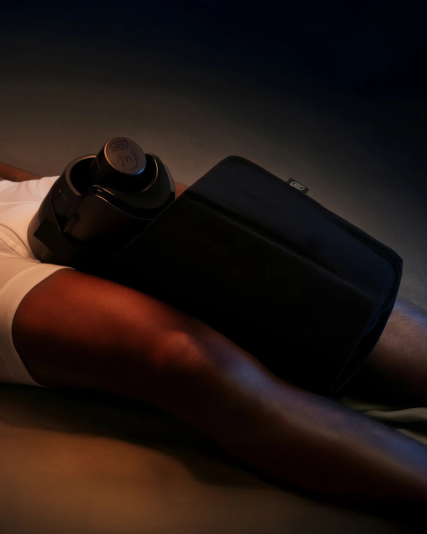 Keon Multifunctional Pillow & Strap