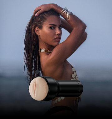 KIIROO-apolonia with apolonia stroker